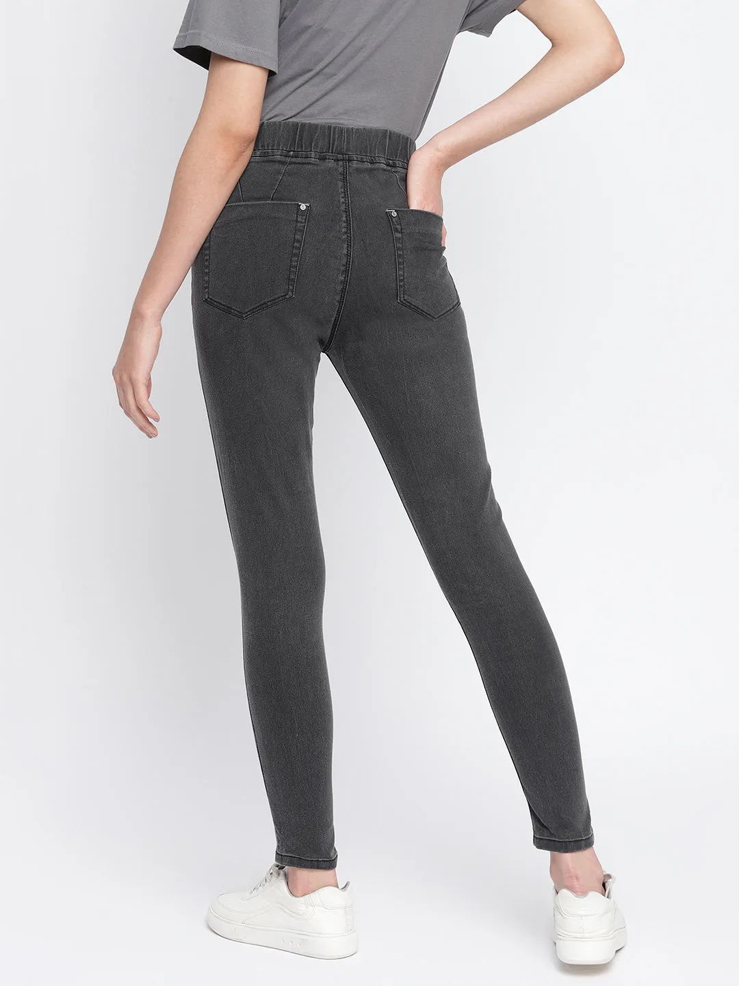 Women Black Skinny Fit Jegging