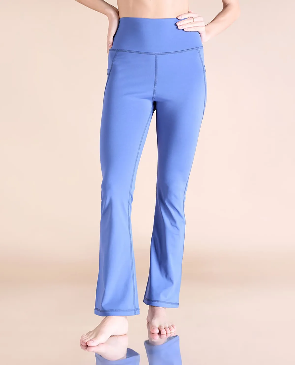 Women Stretchable Flared Pants